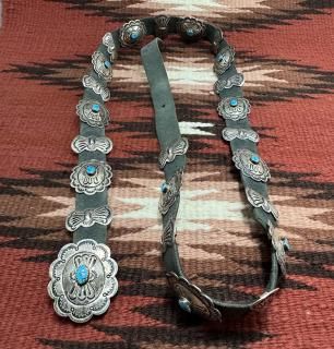Navajo Vintage 70's Kingman Turquoise Concho Belt