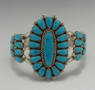 Zuni Lorraine Waatsa Sleeping Beauty Turquoise Cluster Bracelet