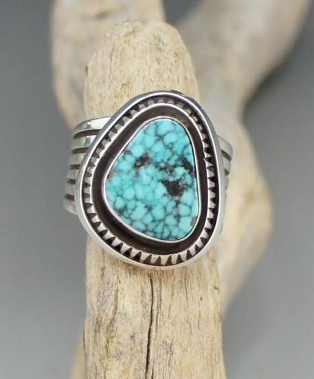 Navajo Leonard Nez Natural Kingman Turquoise Ring - 練馬のインディアンジュエリー・雑貨のお店  Little Pinetree Trading Post