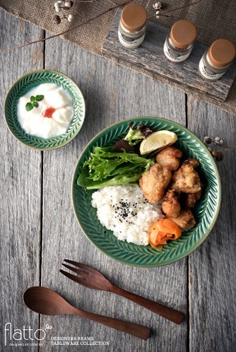 和食器「トルコブルー7寸葉紋皿」×料理「唐揚げワンプレート」