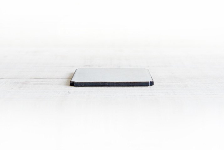 福井亜紀の「角切板皿11.5cm（白）」の側面