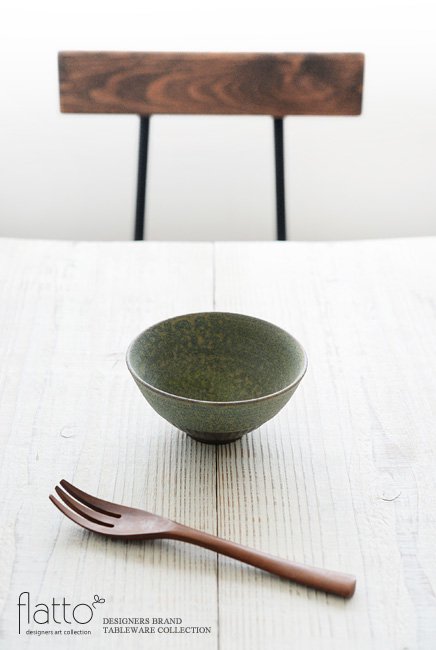 福井亜紀のしのぎ飯碗（緑砂）でテーブルコーディネート