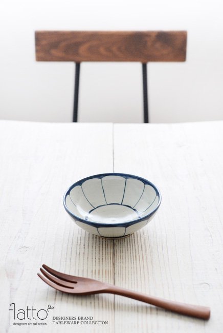石井桃子の4寸花鉢でテーブルコーディネート