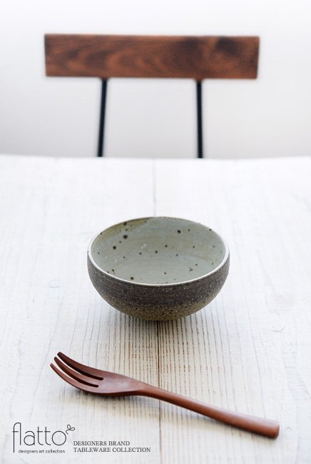 加藤裕章の灰釉雲母丸小鉢でテーブルコーディネート