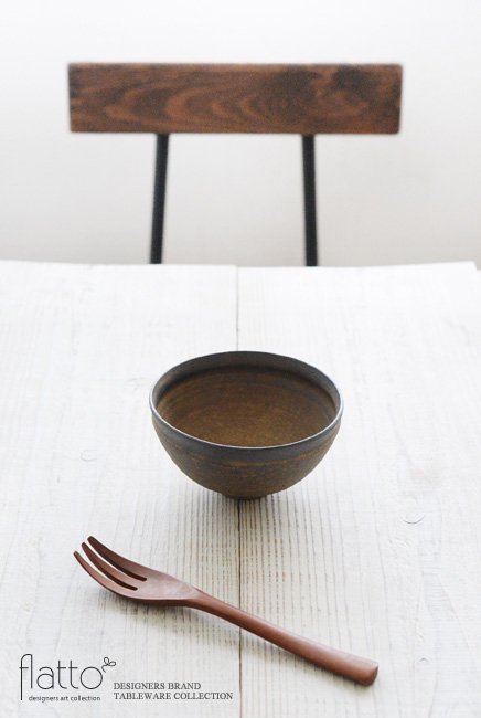水野幸一の銅彩釉 飯碗でテーブルコーディネート