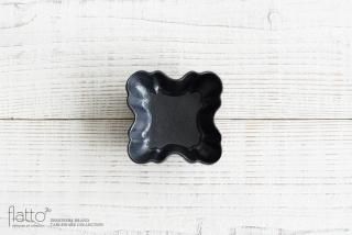 安福由美子｜黒足付フリル小皿｜作家のうつわ通販｜和食器