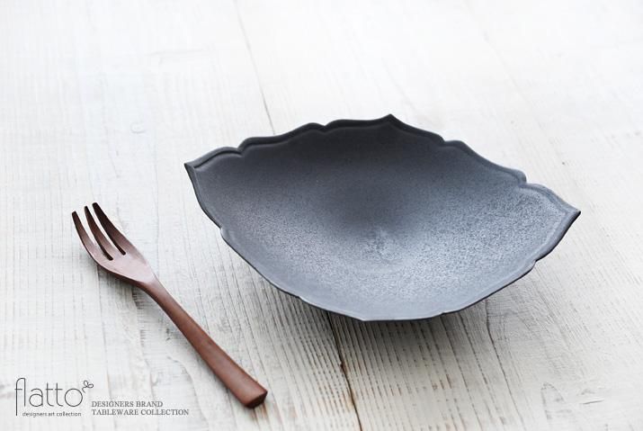 木下和美｜黒釉輪花ひし形皿（L）｜作家のうつわ通販｜和食器