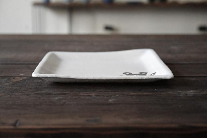 宮崎孝彦｜タタラ四角皿（白）｜作家のうつわ通販｜和食器セレクト