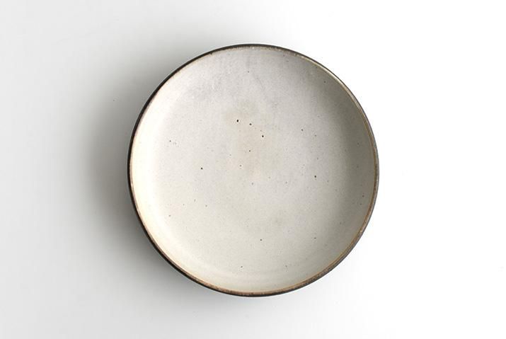 錆釉浅皿（さびゆうあさざら） 鉄錆釉取皿 | 暮らしの器 かまごと