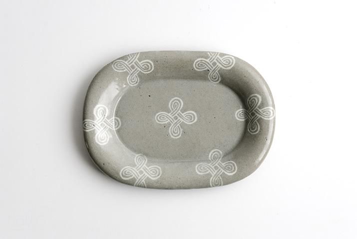 岡安まりな｜象嵌オーバル皿（中・グレー）｜作家のうつわ通販