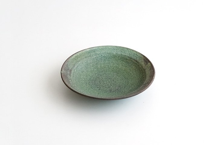 福井亜紀｜緑砂 リム浅鉢18cm｜作家のうつわ通販｜和食器セレクトショップflatto フラット