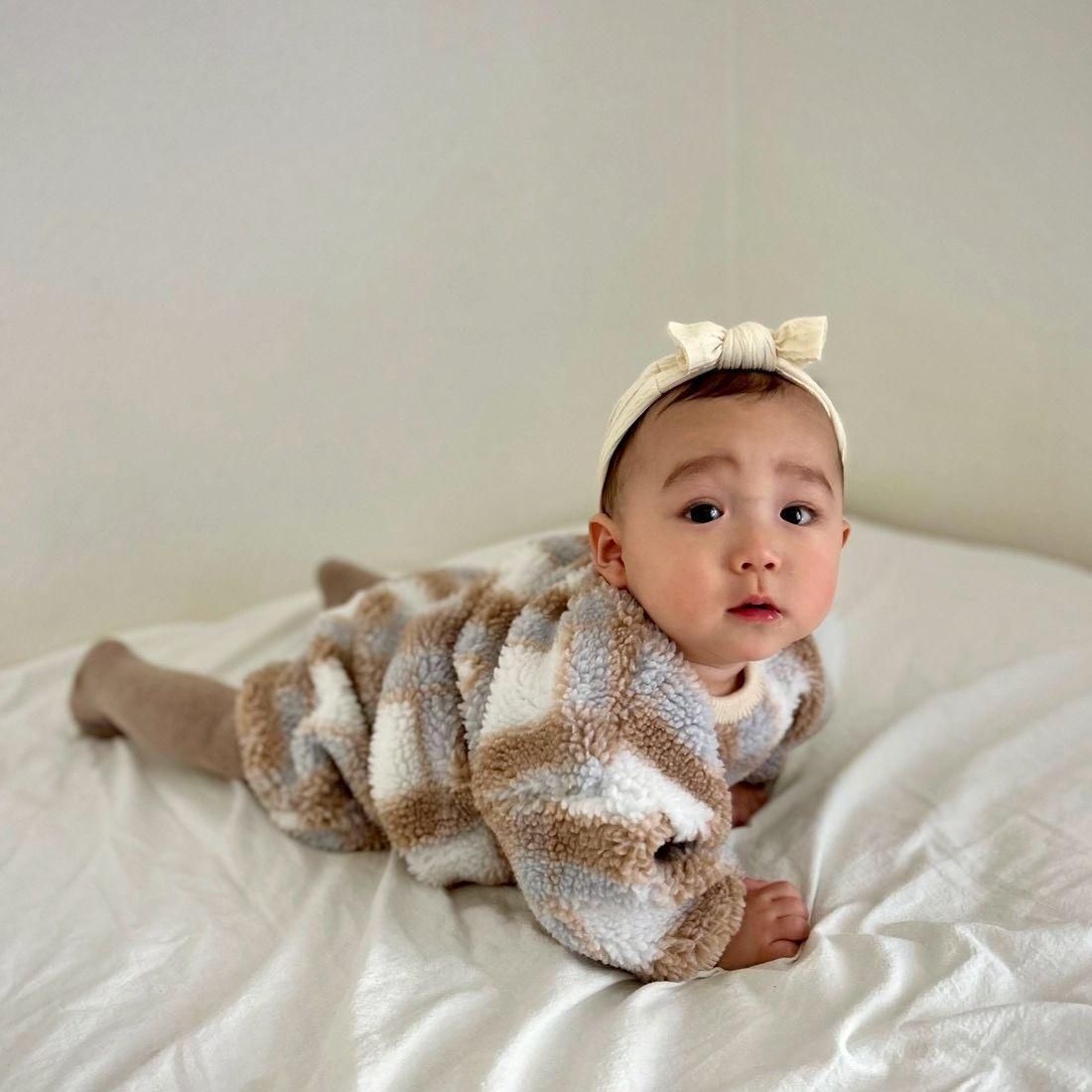 Tops/ Boa check 11-3