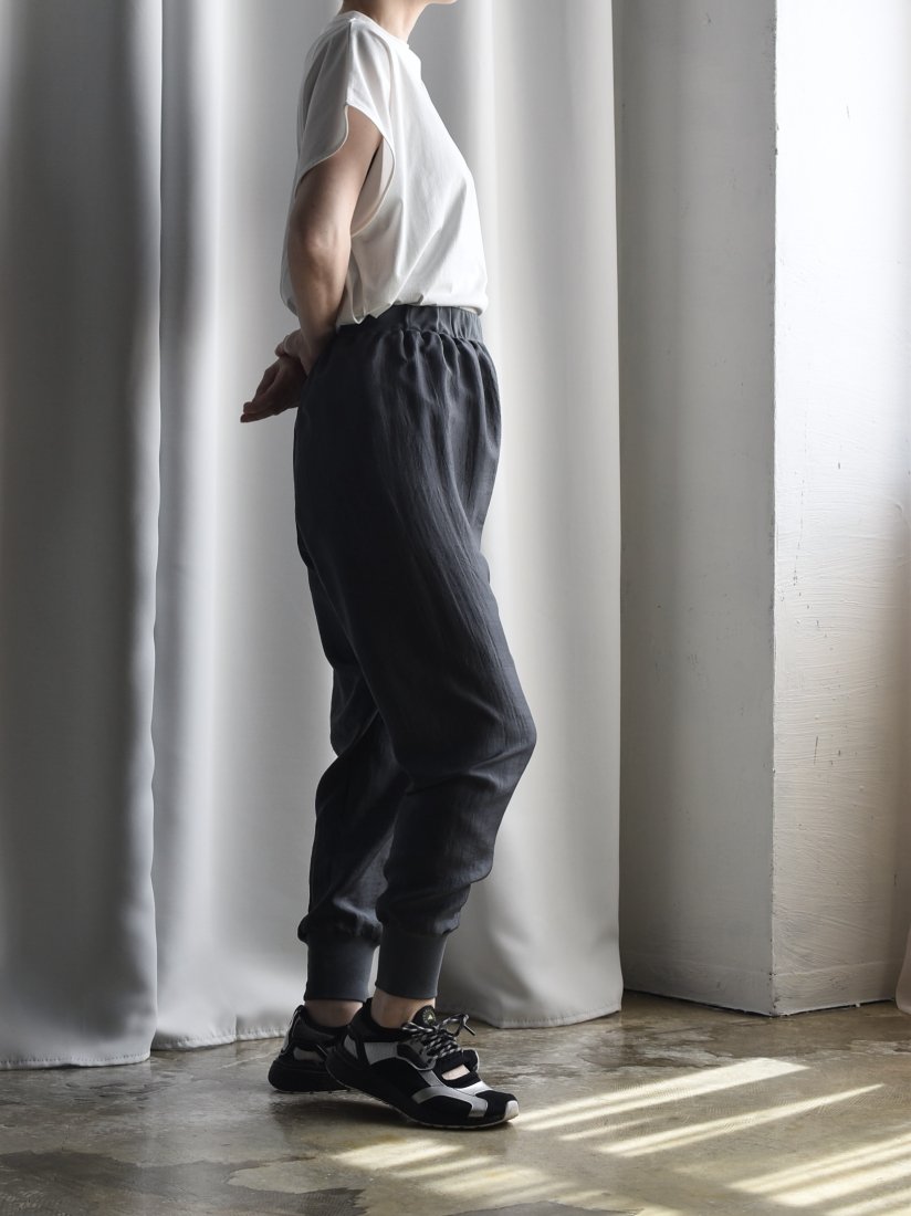 uryya（ユライヤ） ・ silk rib pants [charcoal gray] - fevrier