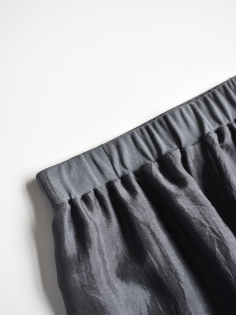 uryya（ユライヤ） ・ silk rib pants [charcoal gray] - fevrier（フェブリエ） オンラインショップ