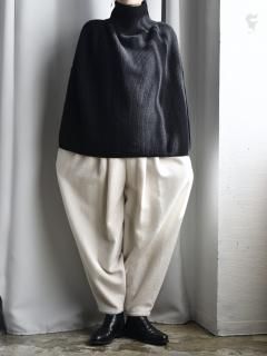 <img class='new_mark_img1' src='https://img.shop-pro.jp/img/new/icons11.gif' style='border:none;display:inline;margin:0px;padding:0px;width:auto;' />TENNE HANDCRAFTED MODERN waist rib knit  tapered pants[beigewhite]