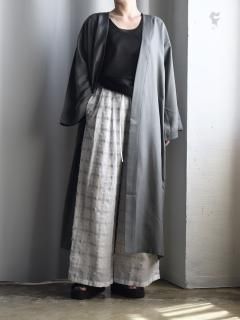 <img class='new_mark_img1' src='https://img.shop-pro.jp/img/new/icons14.gif' style='border:none;display:inline;margin:0px;padding:0px;width:auto;' />unefig（ユンヌフィグ）・   シルクロングガウン  [2 color]  
