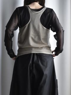 <img class='new_mark_img1' src='https://img.shop-pro.jp/img/new/icons14.gif' style='border:none;display:inline;margin:0px;padding:0px;width:auto;' />unefig（ユンヌフィグ）・   メッシュタンク  [３color] 