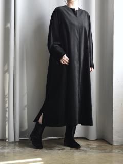 <img class='new_mark_img1' src='https://img.shop-pro.jp/img/new/icons14.gif' style='border:none;display:inline;margin:0px;padding:0px;width:auto;' />TENNE HANDCRAFTED MODERN velvet dress[press velvet]