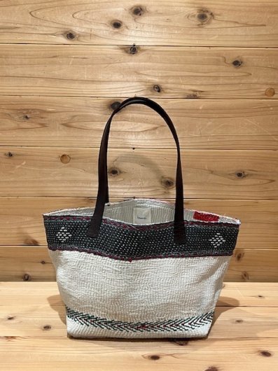 bunai Cotton KANTHA Bag White-B - ヘンプ素材のウエアやバッグならOromina ｜ オロミナ