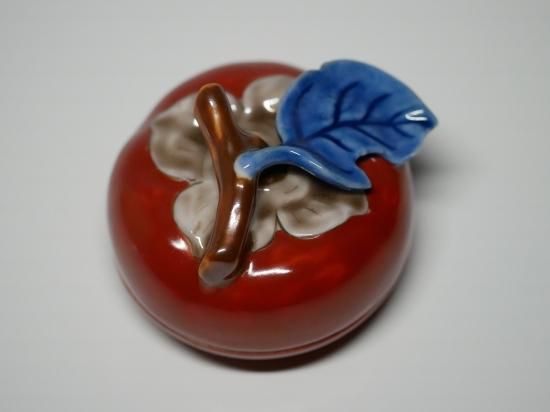 十二代酒井田柿右衛門／柿形香合 SAKAIDA Kakiemon 12th