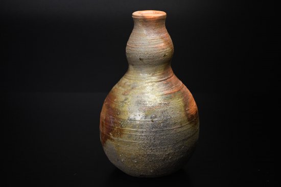 山本雄一 備前 酒器 緋襷 徳利 共箱径9cm高さ12cm - 陶芸