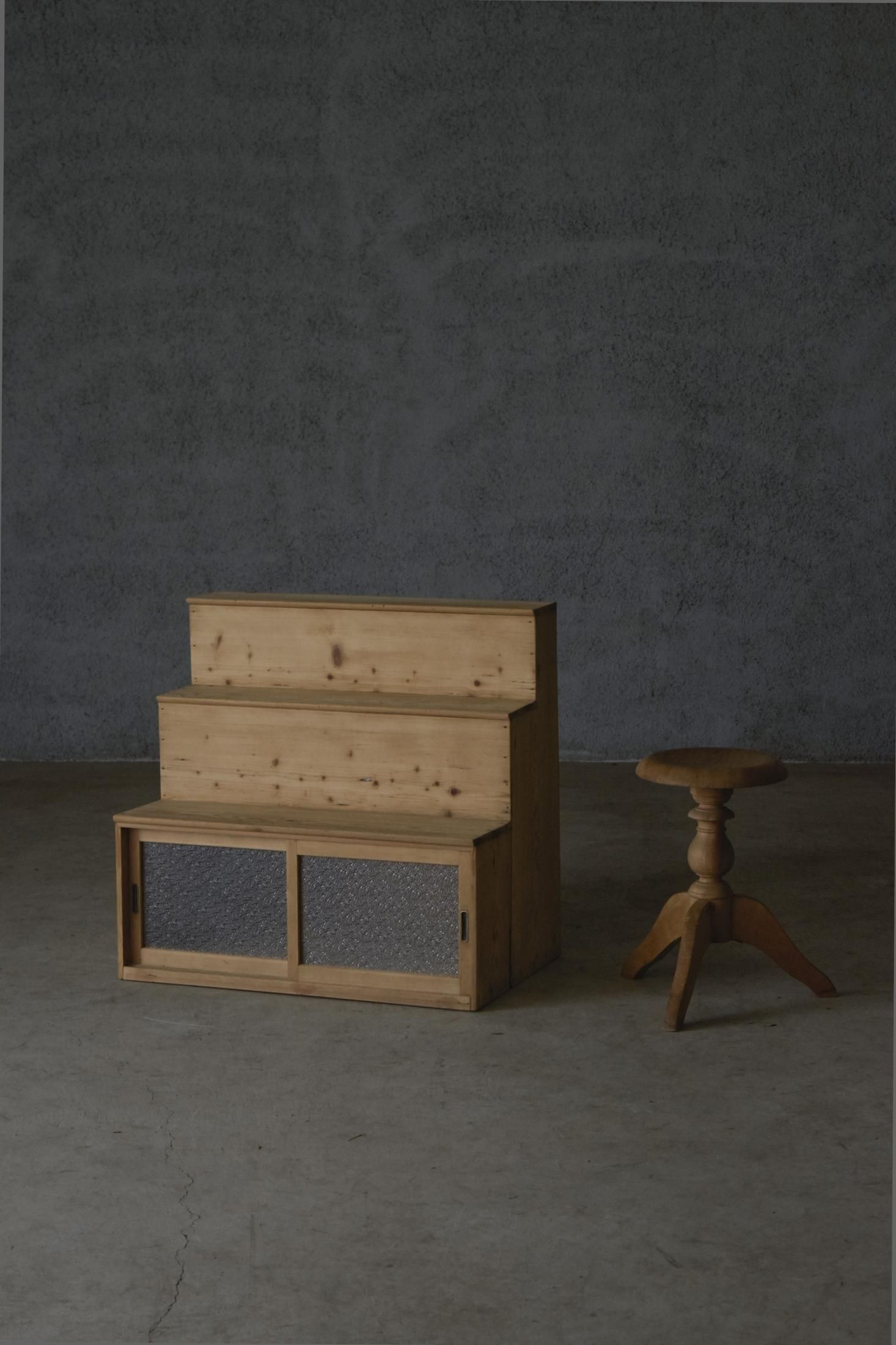 ひととえ　平台飾り２段　溜色 五月人形 兜飾り 弓太刀 飾り台 3点セット 翠鳳作8号永遠之兜