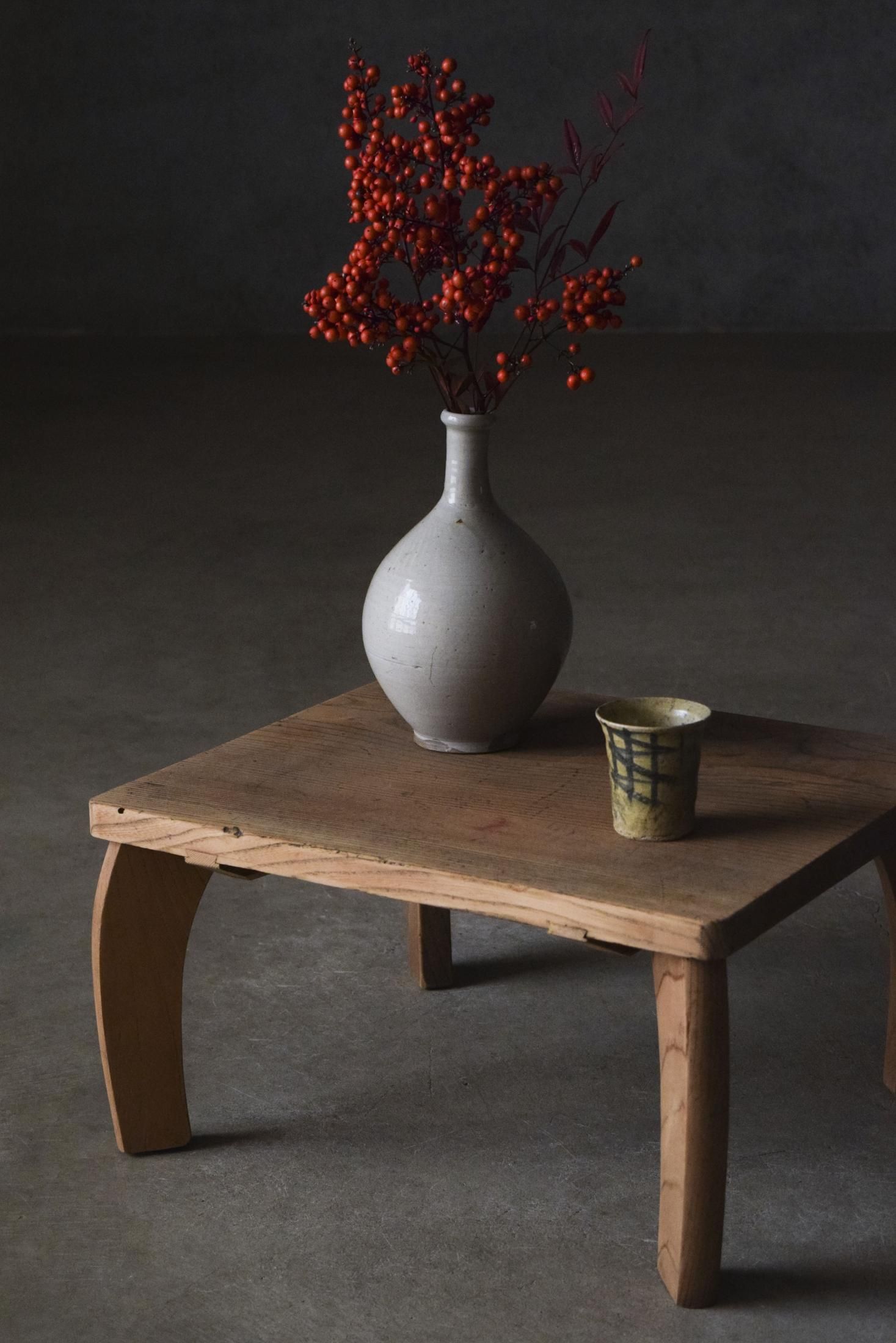 アンティーク レトロ 総欅の小振りな展示台 pejite益子 小家具 ペジテ