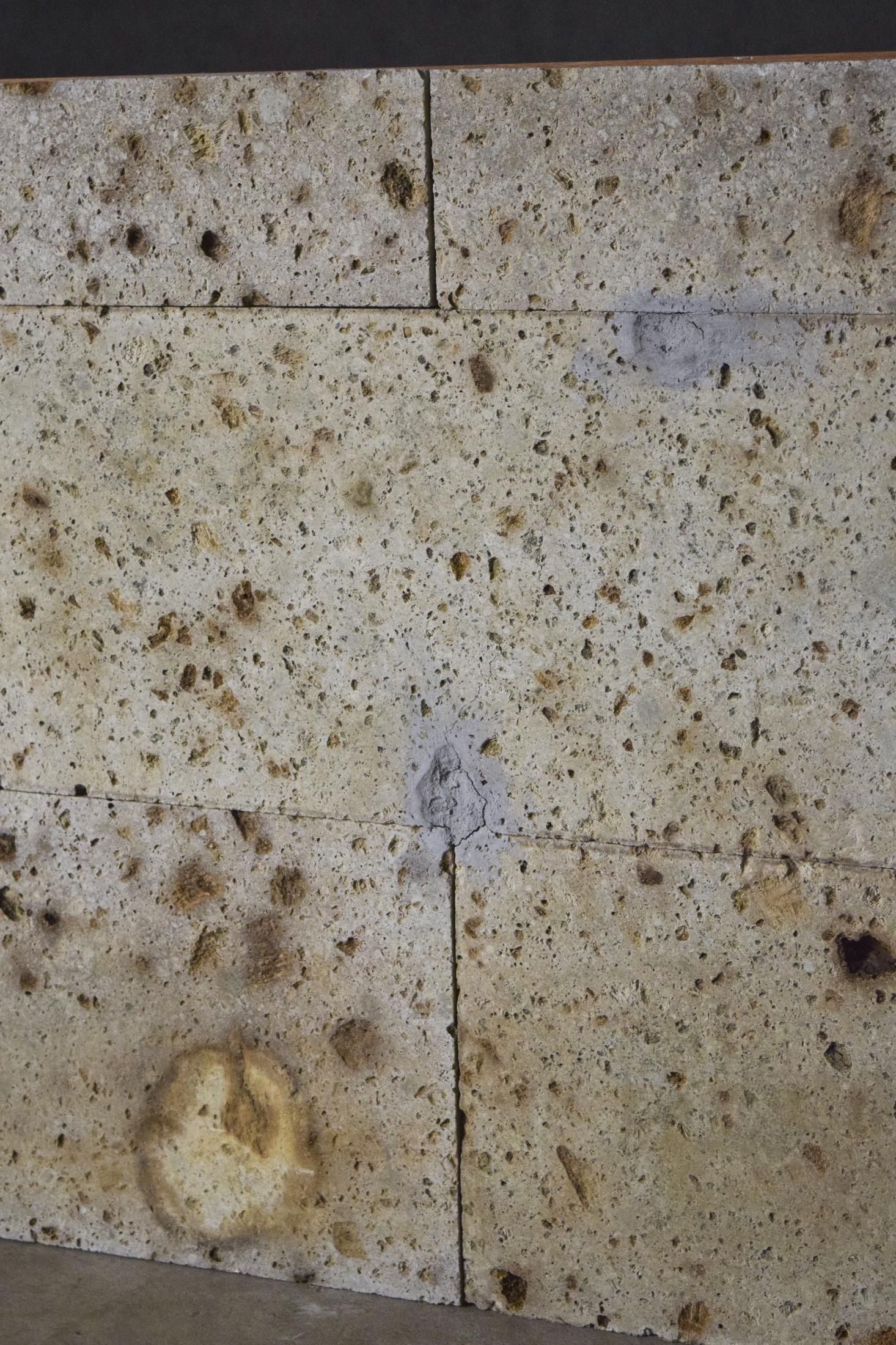 石の囲い付き展示台 アンティーク 石の囲い付き展示台 アンティーク アンティーク雑貨