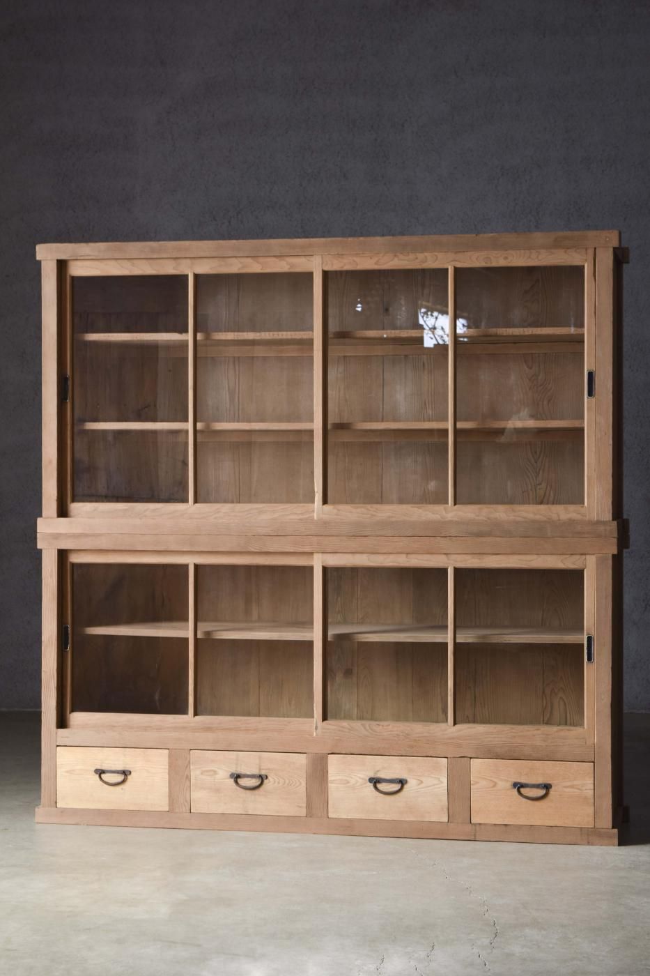 ショーケース/ガラス戸棚