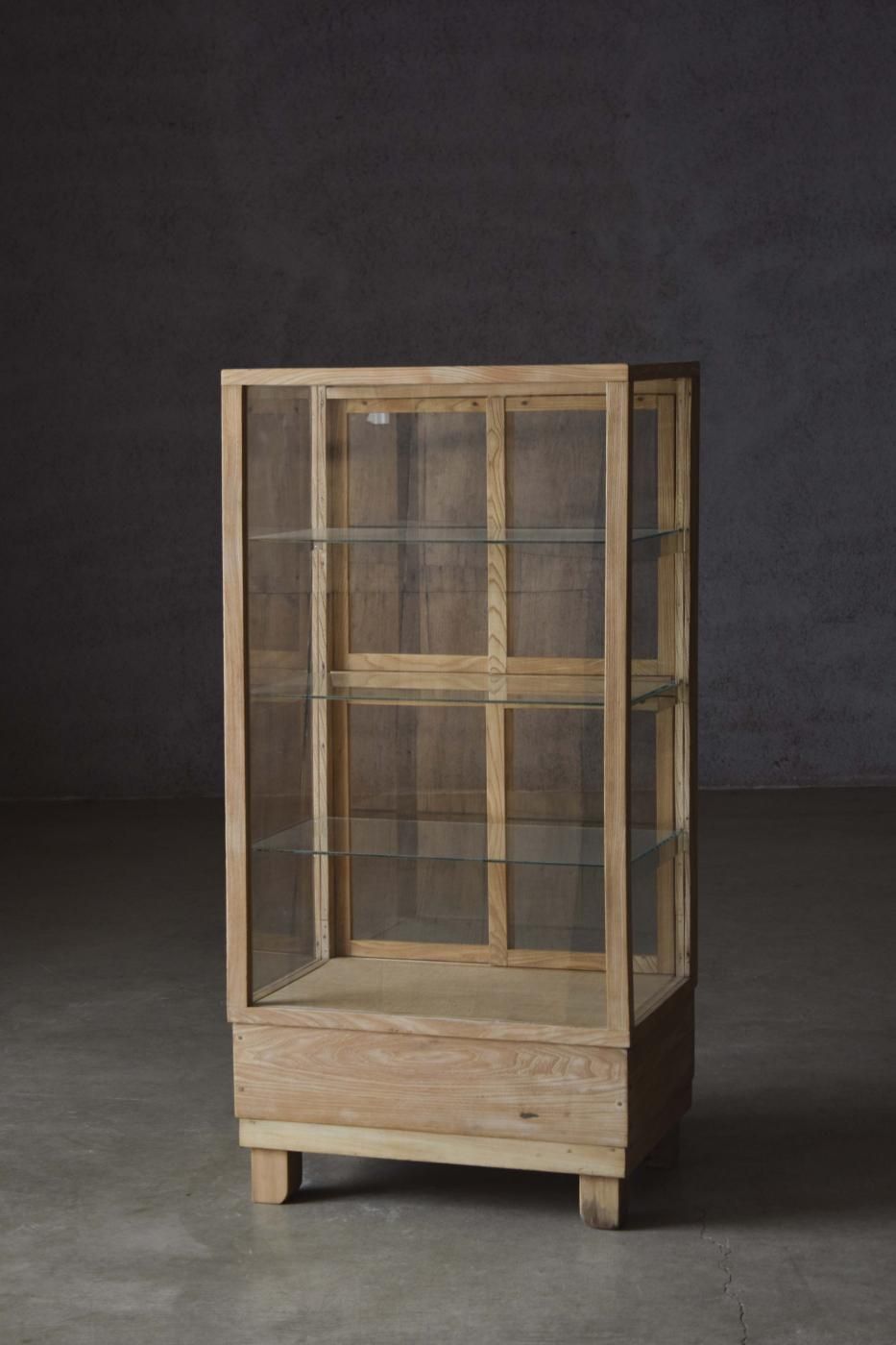 ショーケース/ガラス戸棚