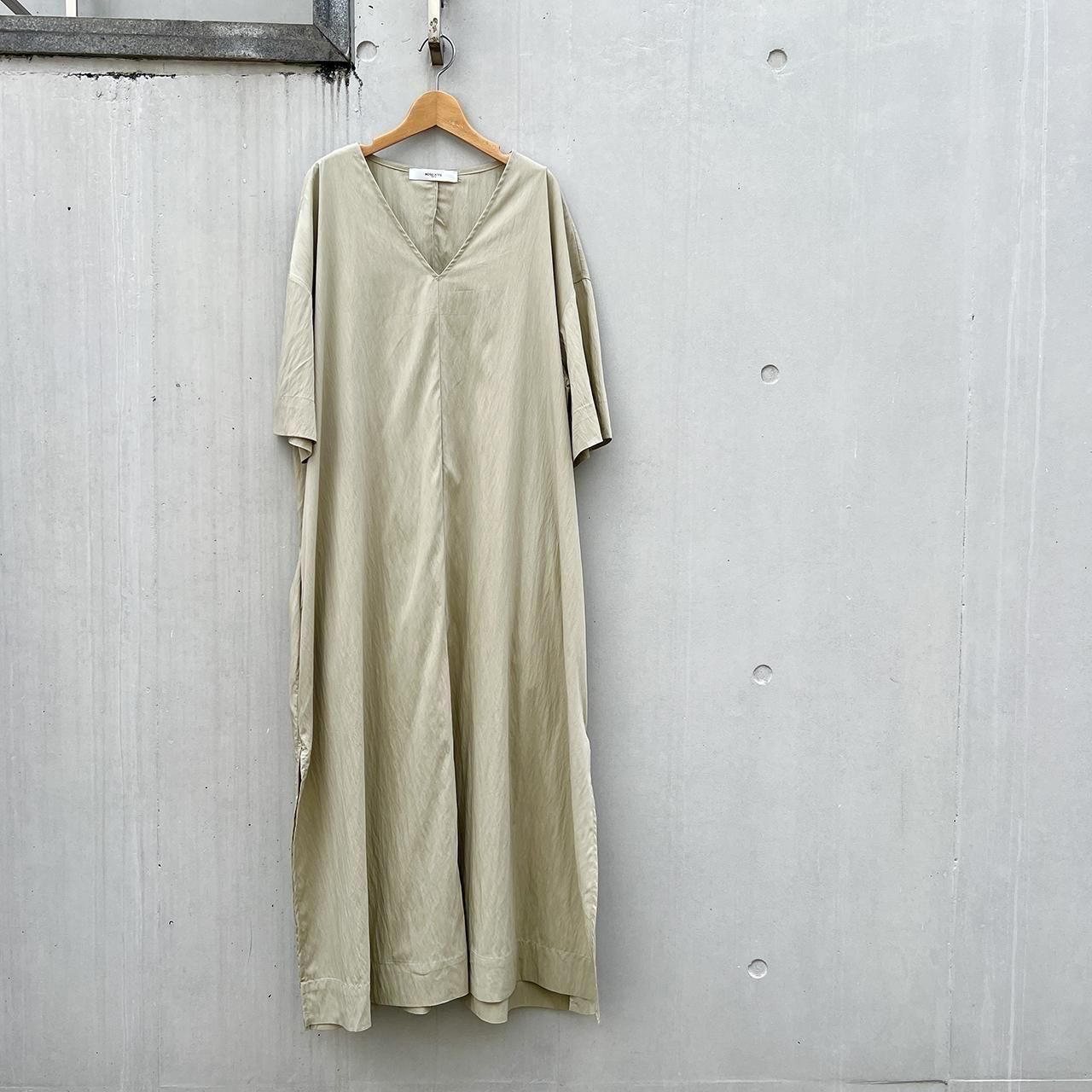 HOSU RELAXED-FIT NYLON MAXI DRESS / PISTACHIO,BLACK,SAX
