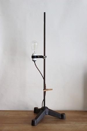 Original実験器具のライトスタンド アンティーク 古道具 暮らしの雑貨店 京都 モンティーク Original実験器具のライトスタンド アンティーク 古道具 暮らしの雑貨店 京都 モンティーク