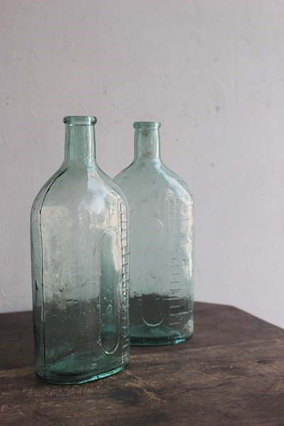 アンティーク 薬瓶 蓋付き ガラス瓶 ゆらゆらガラス 古道具