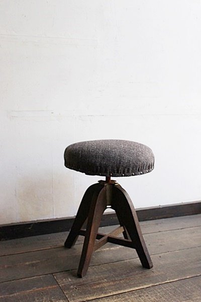 回転椅子　アンティーク椅子　日本　古道具　【送料込み】古道具