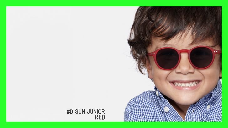 IZIPIZI#D SUN 
JUNIORのサングラスをかけた男の子