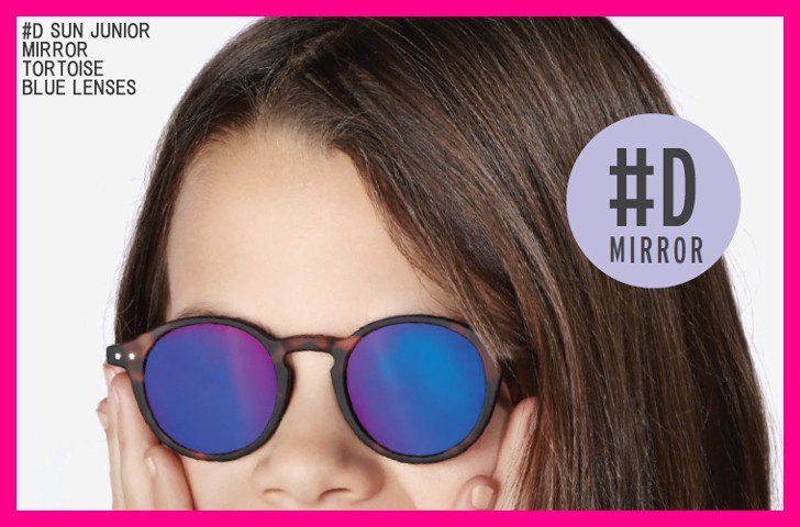 IZIPIZI#D SUN 
JUNIOR MIRRORのサングラスを女の子