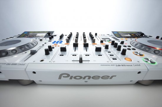 Pioneer DJ / Limited CDJ ホワイトSet / CDJ2000W&DJM900NXSW