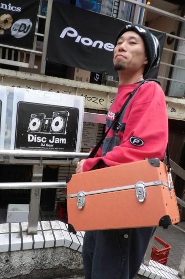 レコード針の樽屋から、理想的なレコード持ち運び用BOXケース