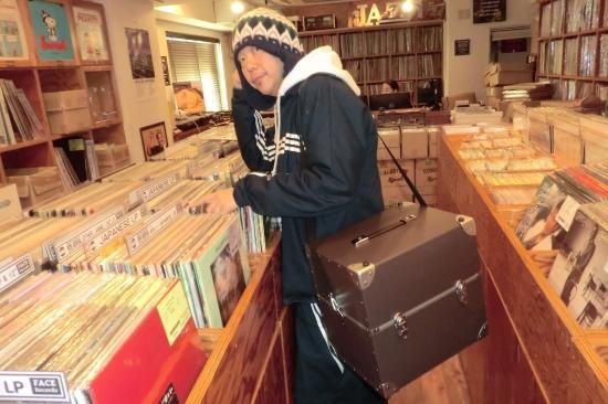 新品未使用品 樽屋 12インチレコードBOX (ファイバー製)/シルバー レコード針の樽屋から、理想的なレコード持ち運び用BOXケース「FRB-12