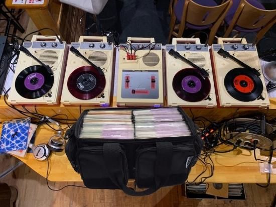 電池で使える、ポータブルDJセット/ポータブルDJ機器！