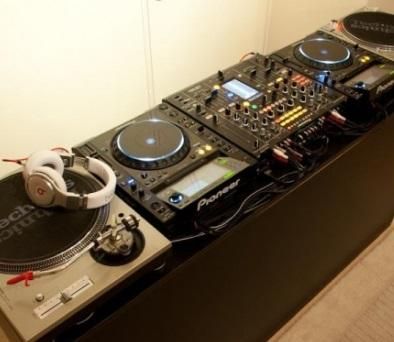 樽屋「揺れないDJラック台」DJR-1800/横幅1800mmサイズ/Disc 樽屋「揺れないDJラック台」DJR-1800/横幅1800mmサイズ/Disc