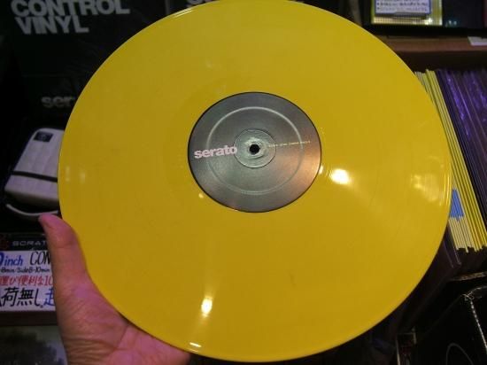 serato、コントロールヴァイナル、スクラッチライブ、scratch