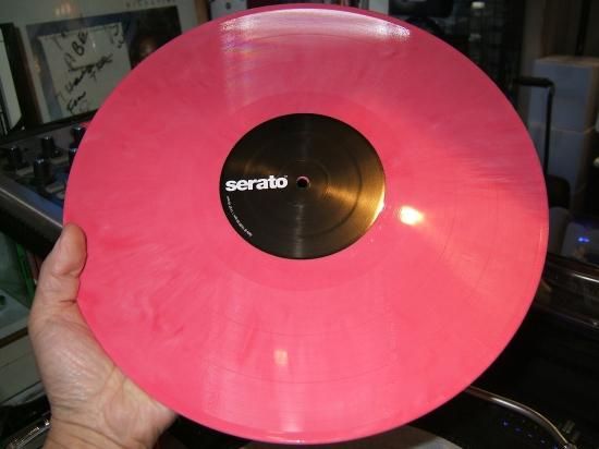 serato、コントロールヴァイナル、スクラッチライブ、scratch