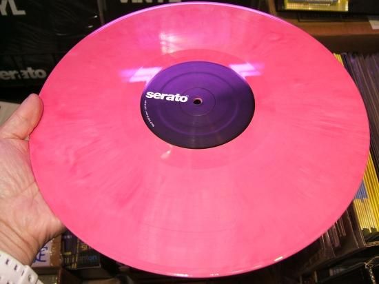 serato、コントロールヴァイナル、スクラッチライブ、scratch
