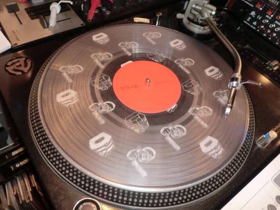 serato、コントロールヴァイナル、スクラッチライブ、scratch
