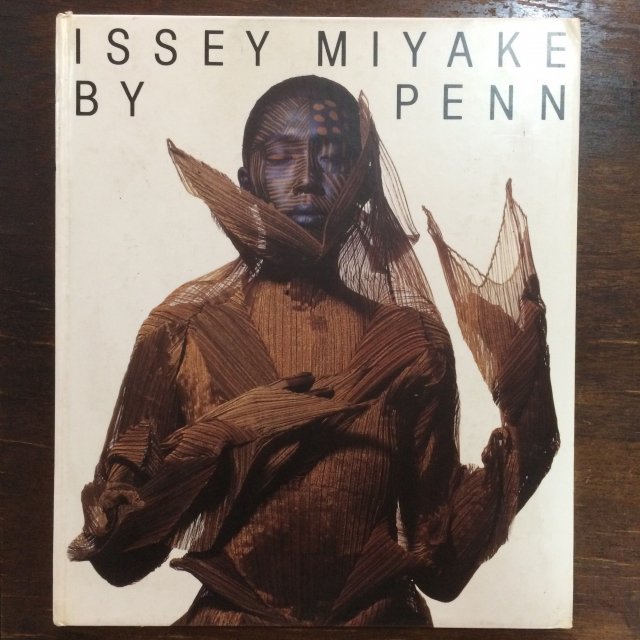 ISSEY MIYAKE BY IRVING PENN 1989