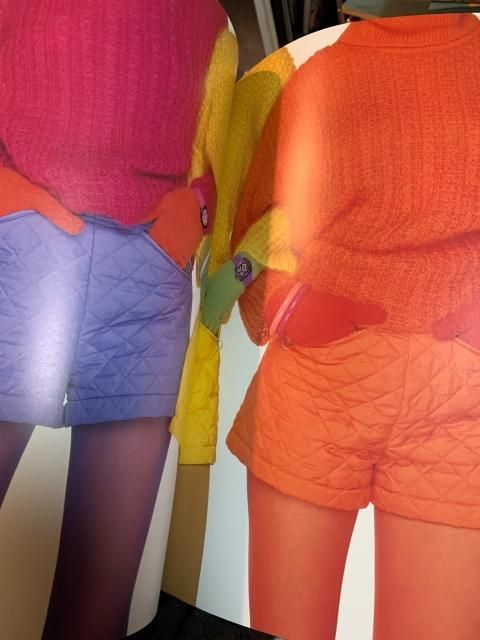 GLOBAL VISION UNITED COLORS OF BENETTON
