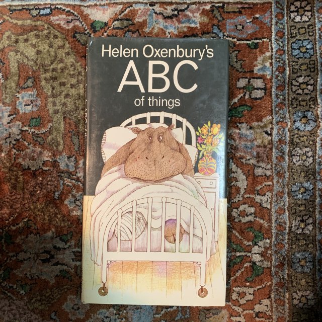 Helen Oxenbury's ABC of things 