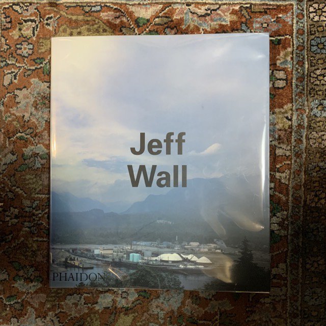 <img class='new_mark_img1' src='https://img.shop-pro.jp/img/new/icons2.gif' style='border:none;display:inline;margin:0px;padding:0px;width:auto;' />Jeff Wall  (phaidon comtemporary Artists)