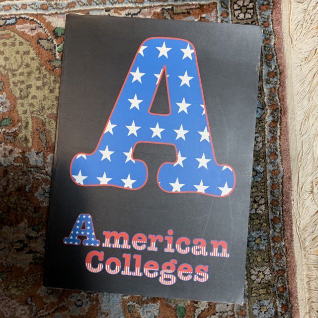 <img class='new_mark_img1' src='https://img.shop-pro.jp/img/new/icons1.gif' style='border:none;display:inline;margin:0px;padding:0px;width:auto;' />American colleges